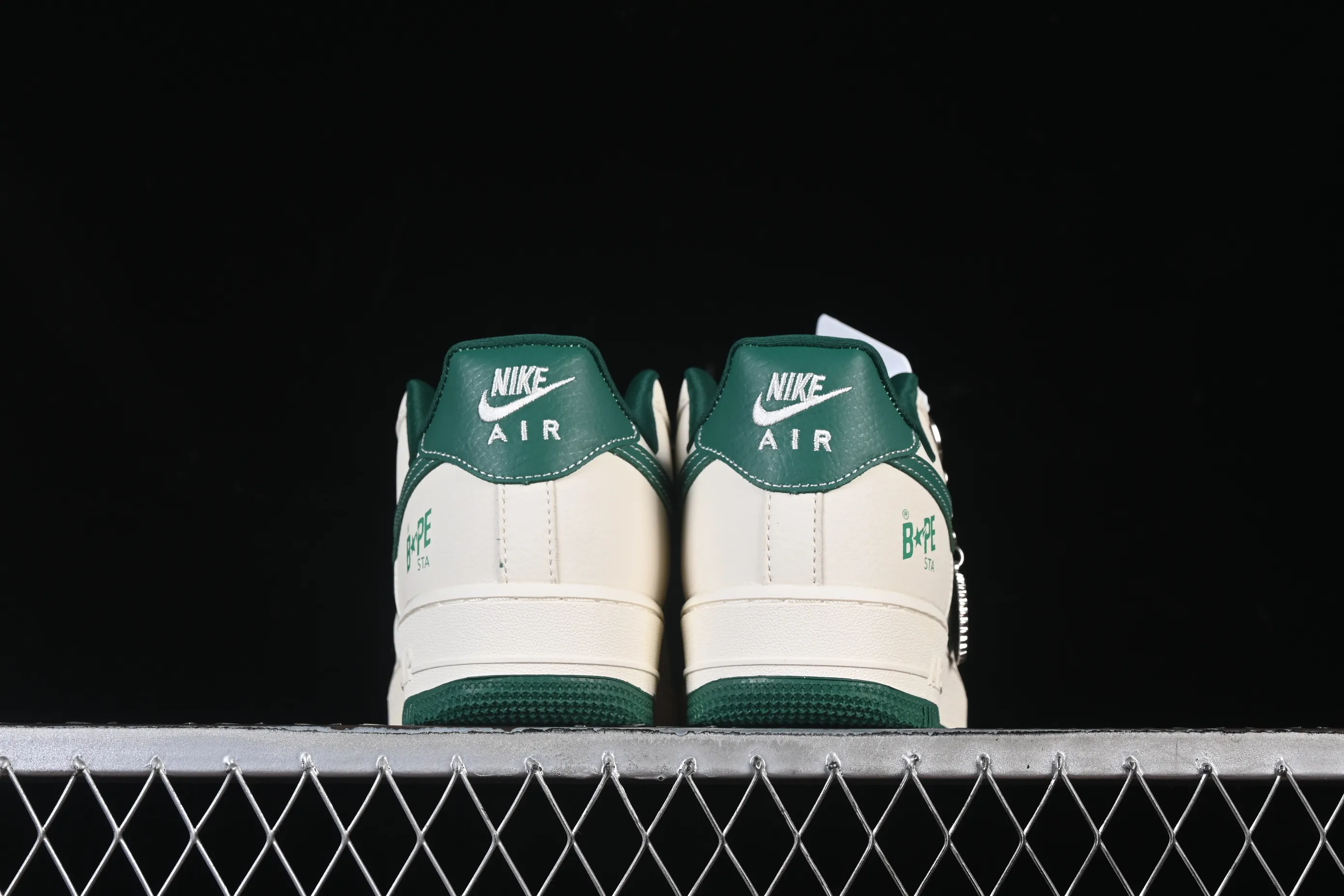 All categories Nk Air Force 1 Air Force series Nk Air Force 1 Low Air Force low top Nike Air Force 1'07 Low BAPE joint milky white mint Air Force 1 low top casual sneakers DK0188-089